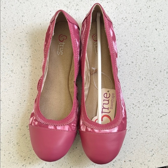 New True Baretraps Women's Pink Ballet Flats - Picture 1 of 5